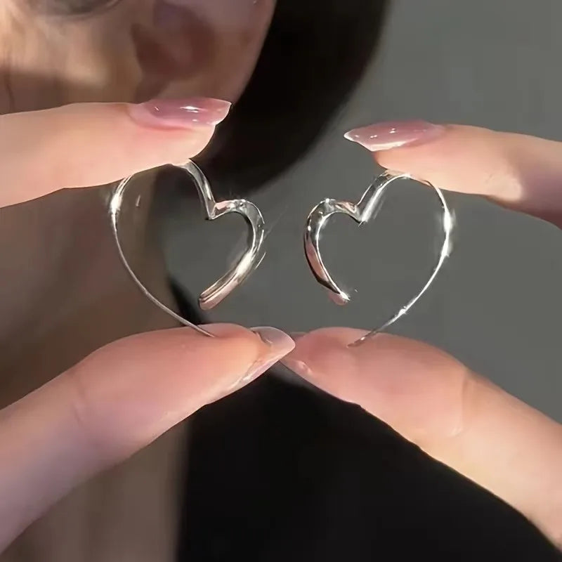 925 Sterling Silver Heart Shape Simple Style Stud Earrings For Women's